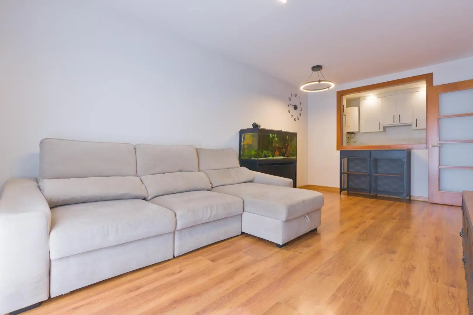 Living room of Flat for sale in Armilla  with Air Conditioner, Heating and Storage room