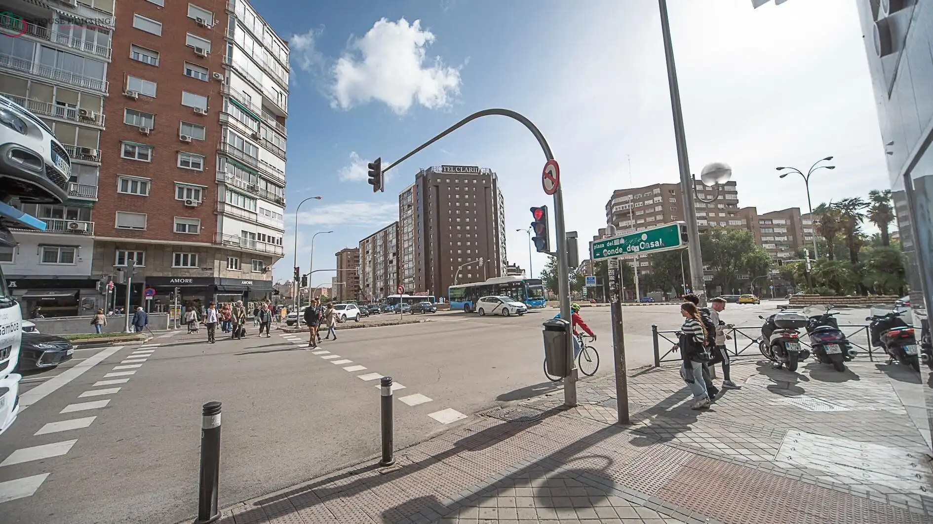 Exterior view of Commercial properties for sale in Madrid  with Air Conditioner