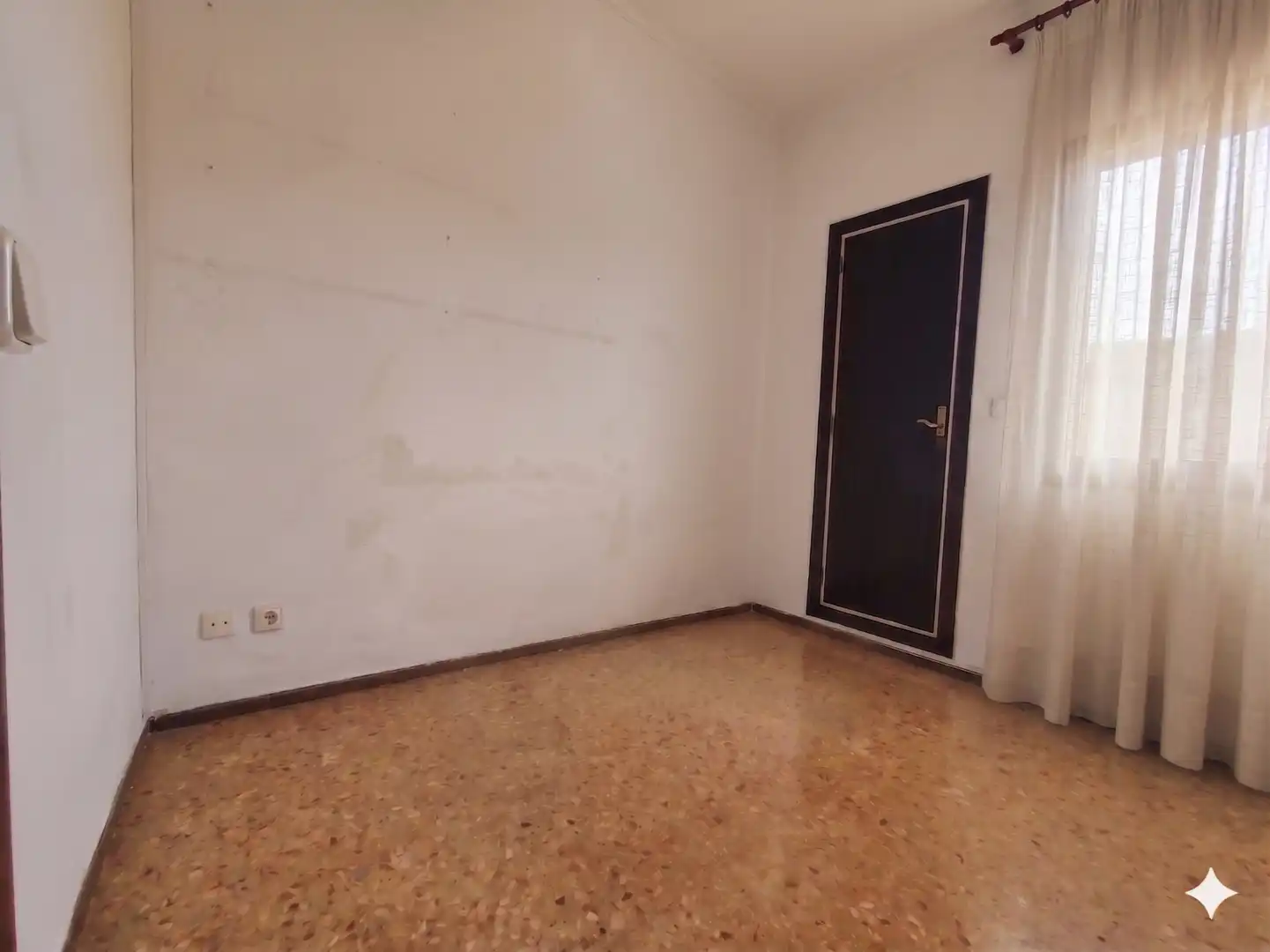 Habitación de Piso en venta en Badalona con Aire acondicionado y Calefacción