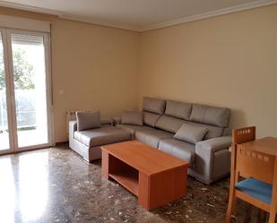 Living room of Flat to rent in  Albacete Capital  with Heating, Storage room and Furnished