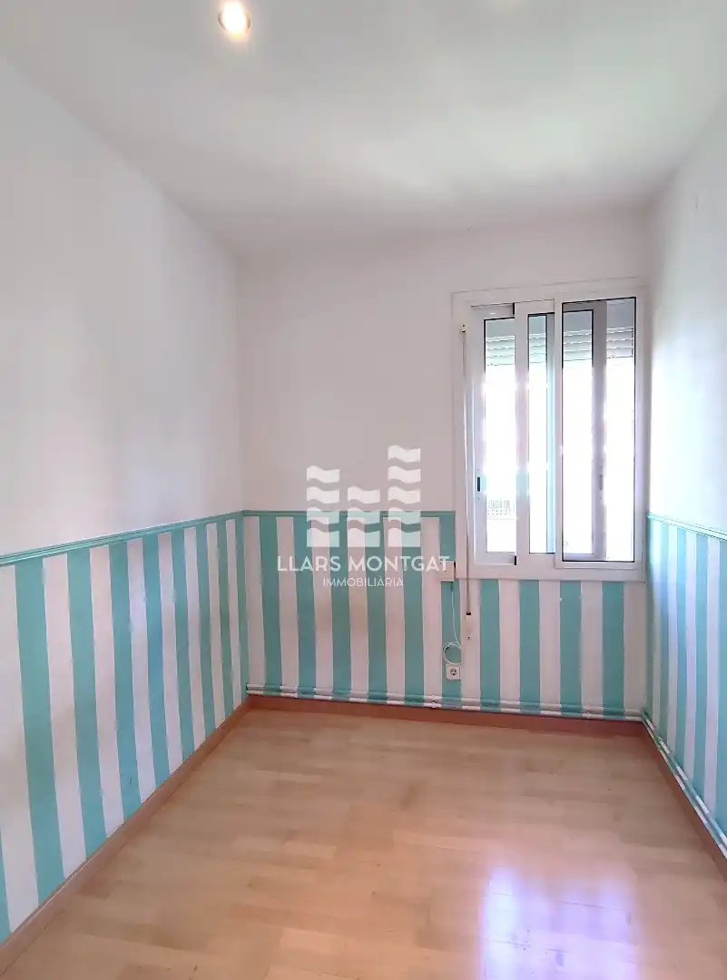 Bedroom of Attic for sale in Montgat  with Heating, Parquet flooring and Terrace