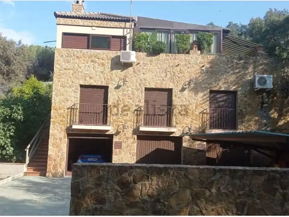Villa con piscina in vendita a carretera de santo domingo 71