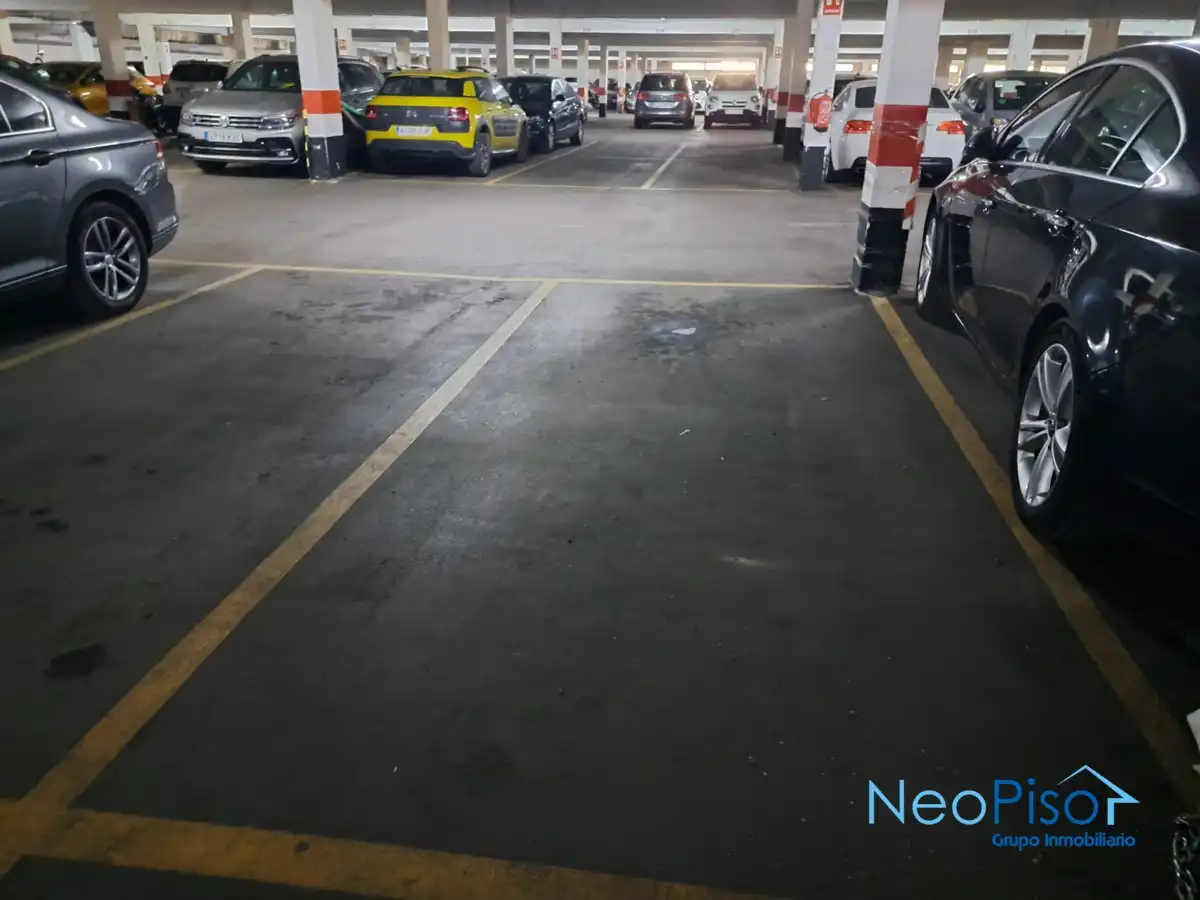 Parking de Piso en venta en Alcorcón con Terraza