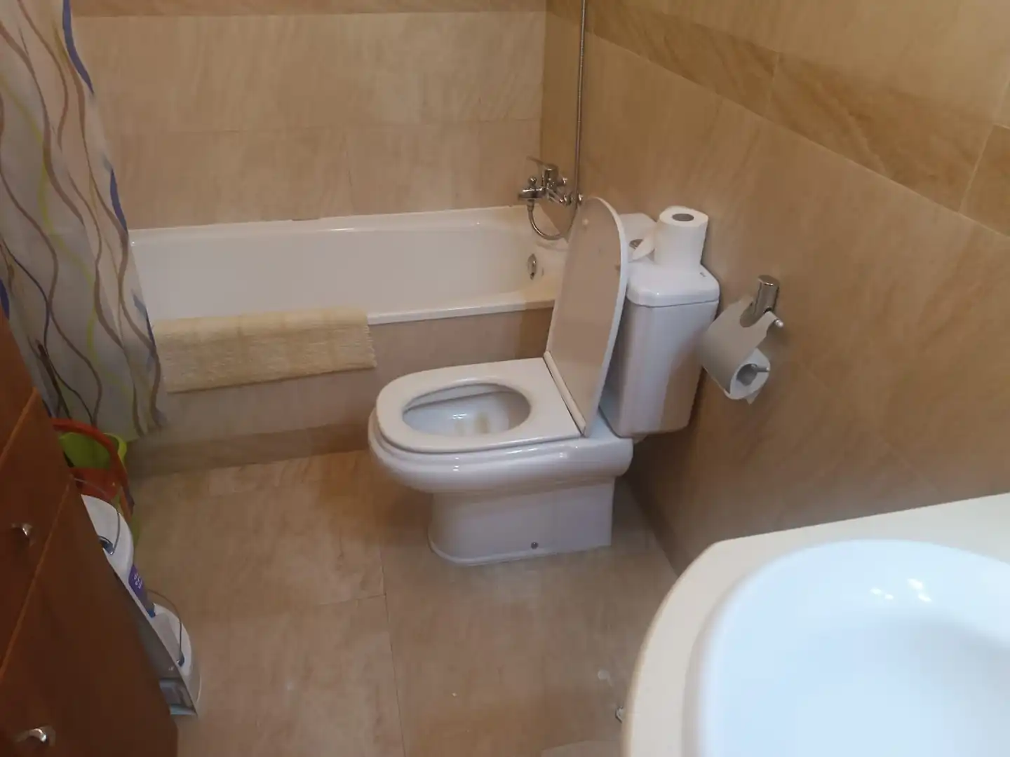 Baño de Dúplex en venta en Deltebre con Aire acondicionado, Calefacción y Terraza