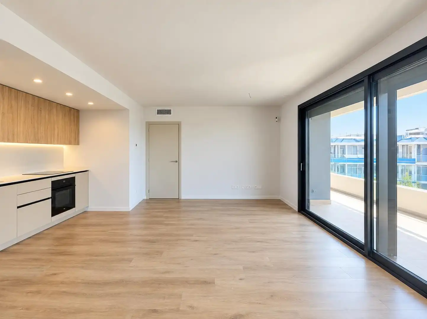 Piso con terraza en venta en Mas d'En Serra - Els Cards, imagen 5