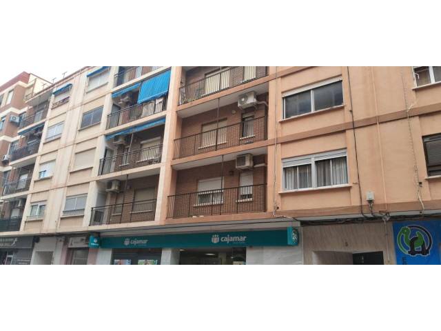 Piso en Venta en Calle PINTOR MANUEL CIGÜENZA, 5 en Pinedo