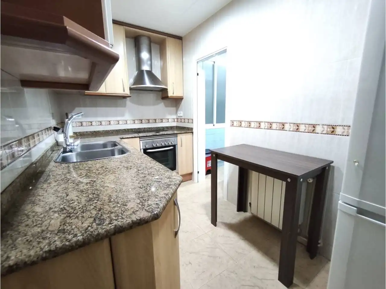 Cuina de Apartament en venda en Canovelles amb Calefacció i Balcó