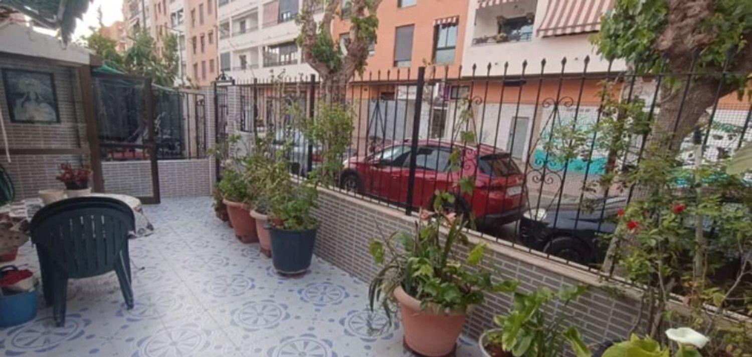Terrace of Single-family semi-detached for sale in Benidorm  with Air Conditioner and Storage room