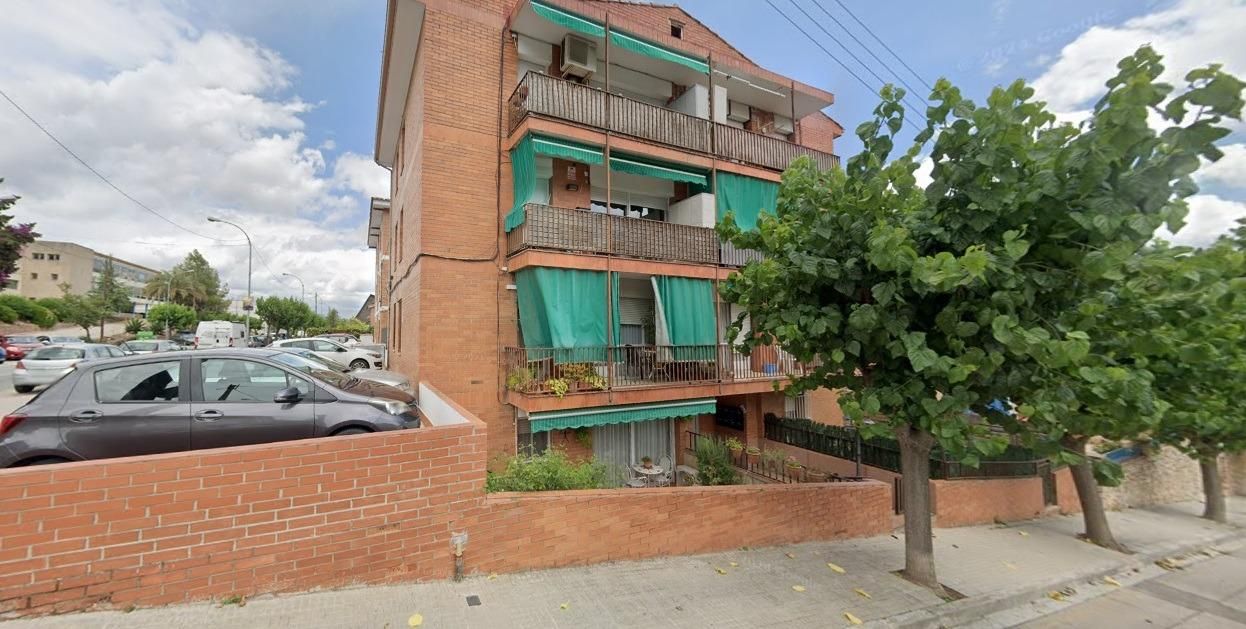 Vista exterior de Pis en venda en Cervelló