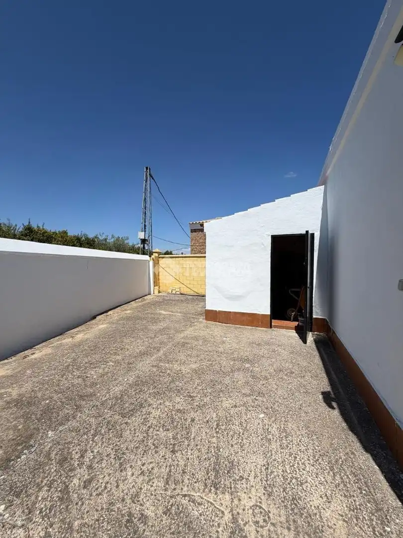Exterior view of Country homes for sale in Utrera  with Air Conditioner, Heating and Swimming Pool