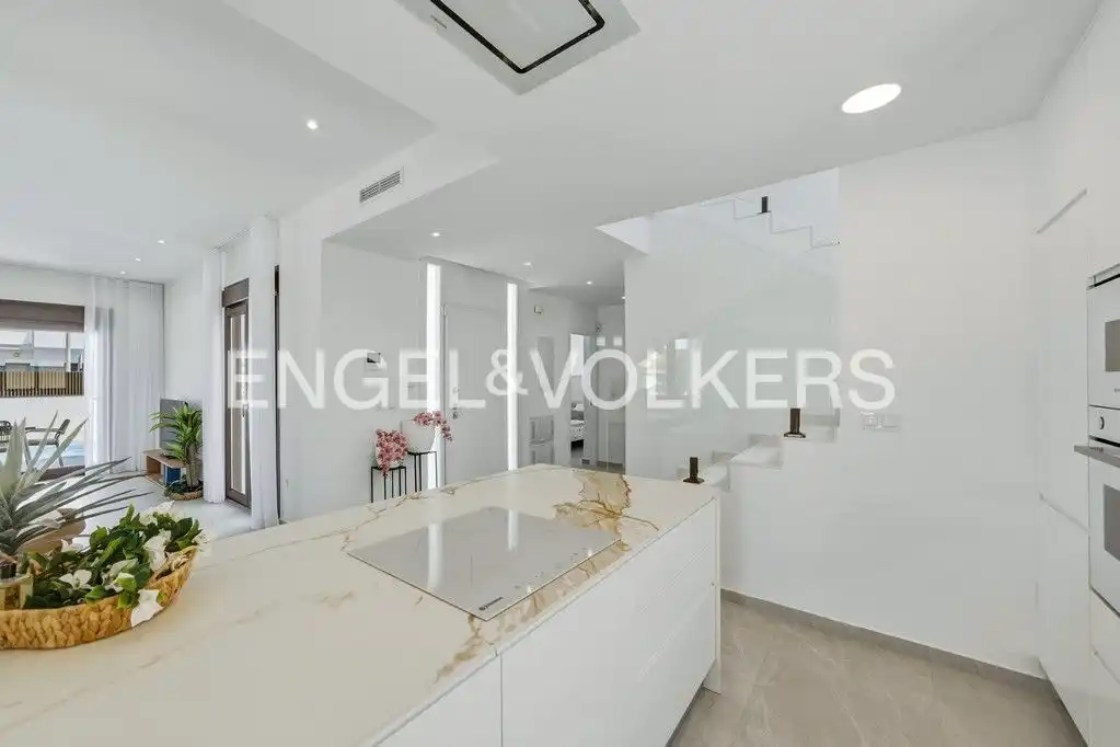 Casa amb terrassa en venda a Desamparados - Hurchillo - Torremendo, imagen 11
