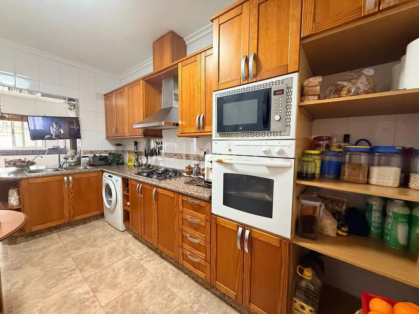 Cocina de Casa o chalet en venta en La Nucia con Aire acondicionado, Calefacción y Jardín privado