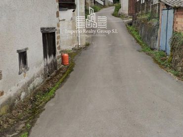 House for sale in N/A