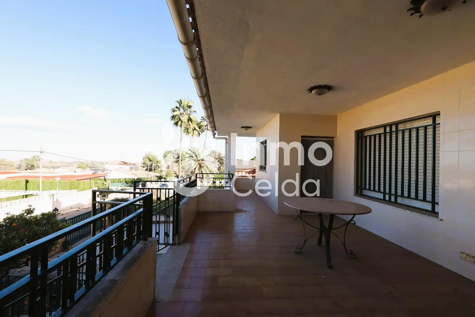 Terraza de Casa o chalet en venta en Chiva con Aire acondicionado, Calefacción y Jardín privado
