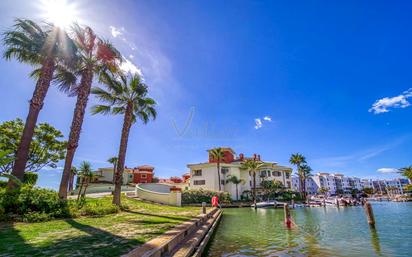 Vista exterior de Apartament en venda en Sotogrande amb Aire condicionat, Terrassa i Piscina comunitària