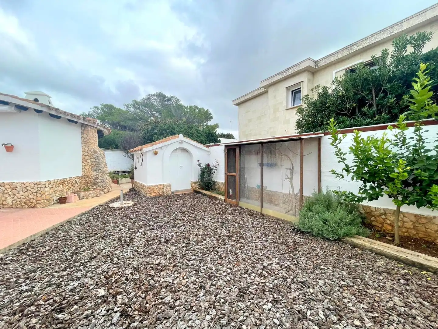 Vista exterior de Casa o xalet en venda en Ciutadella de Menorca amb Aire condicionat, Jardí privat i Terrassa