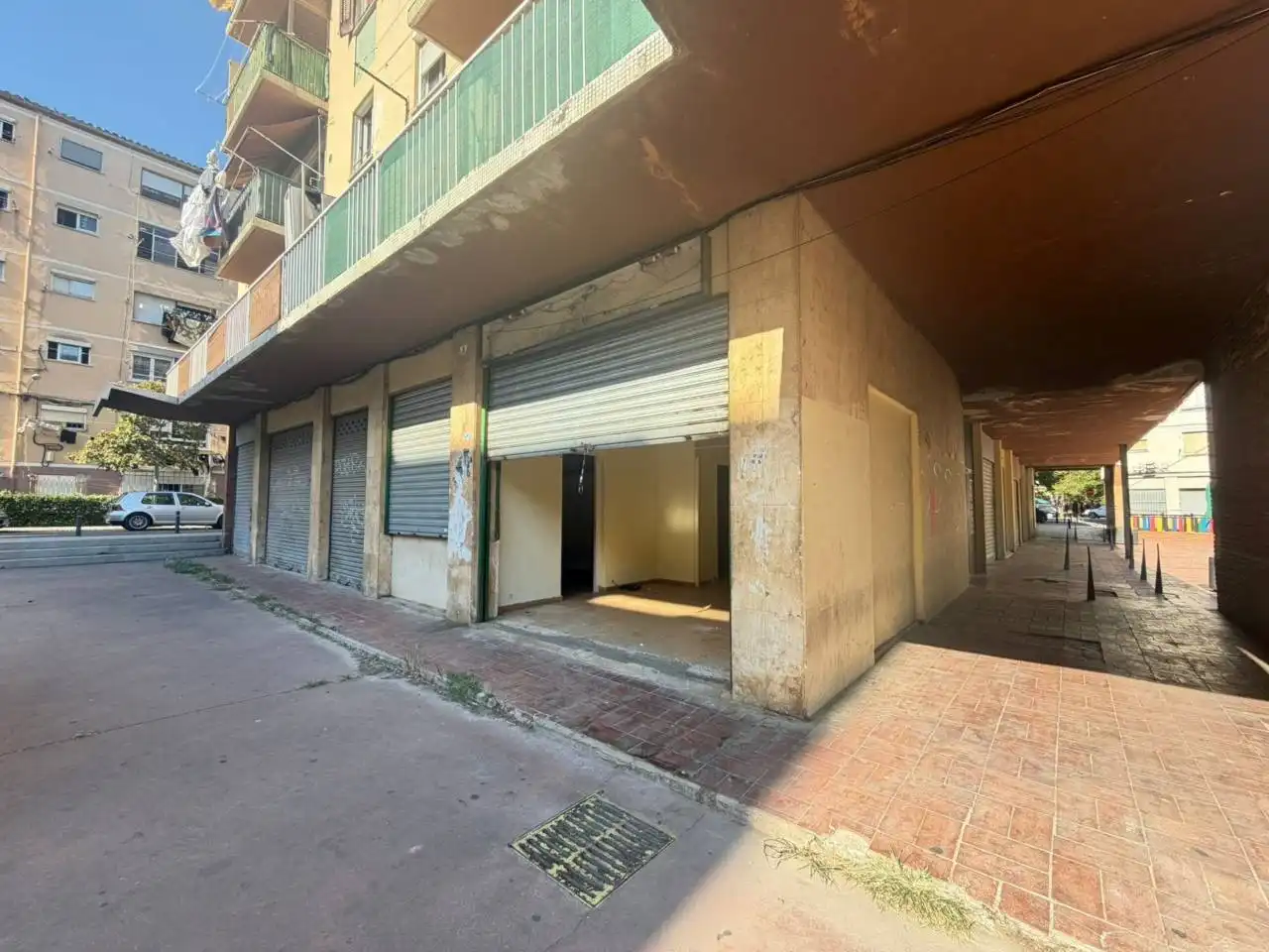 Local comercial en venda a Plaza Antoni Gaudí, imagen 11