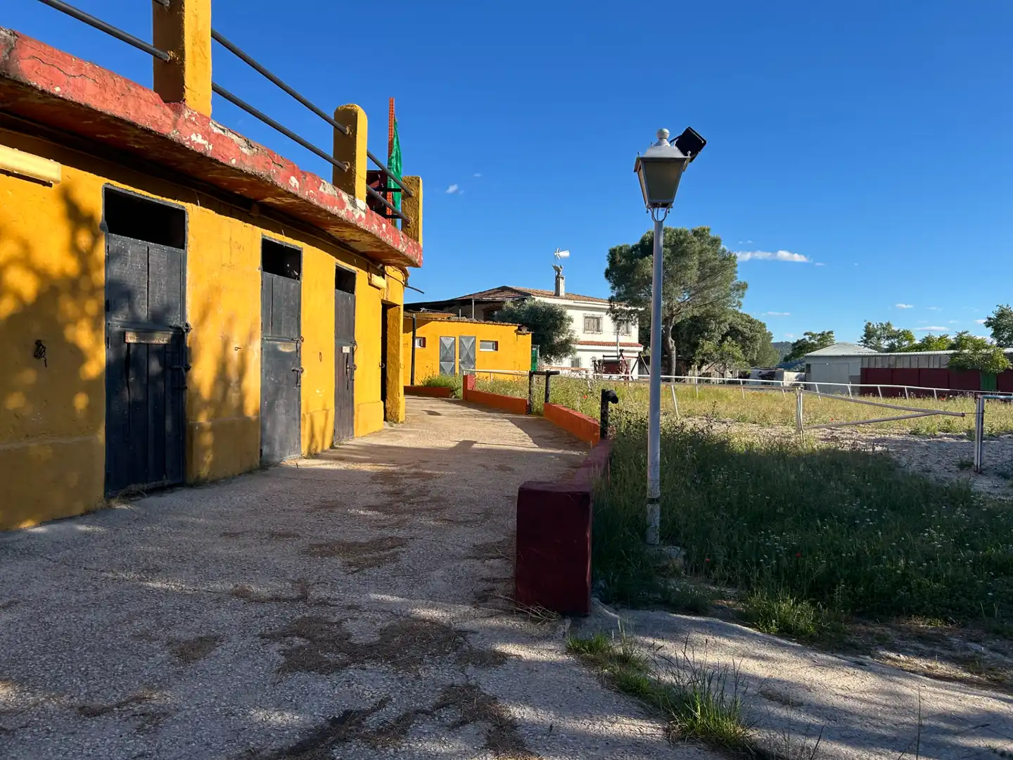 Vista exterior de Finca rústica en venta en Navas del Rey con Calefacción, Jardín privado y Terraza