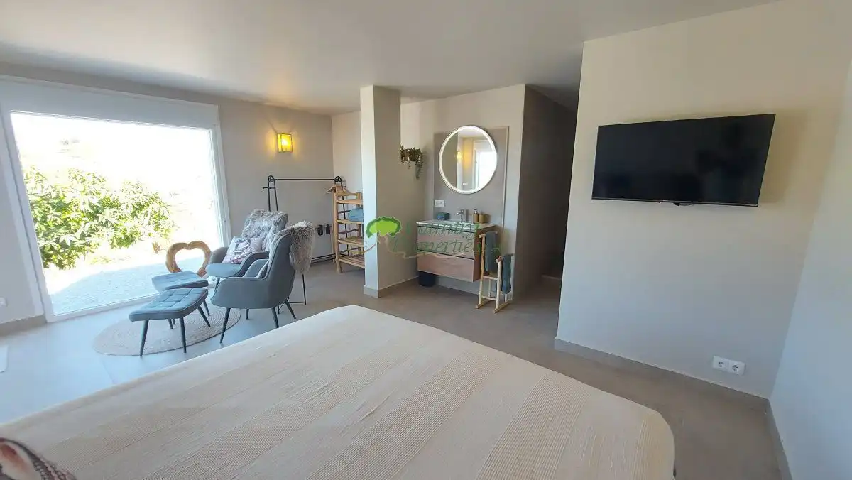 Habitación de Finca rústica en venta en Cómpeta con Aire acondicionado, Terraza y Trastero