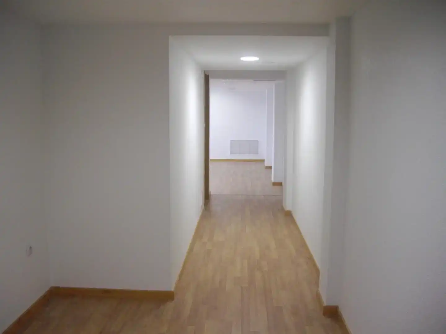 Commercial properties for rent in Villena  with Air Conditioner