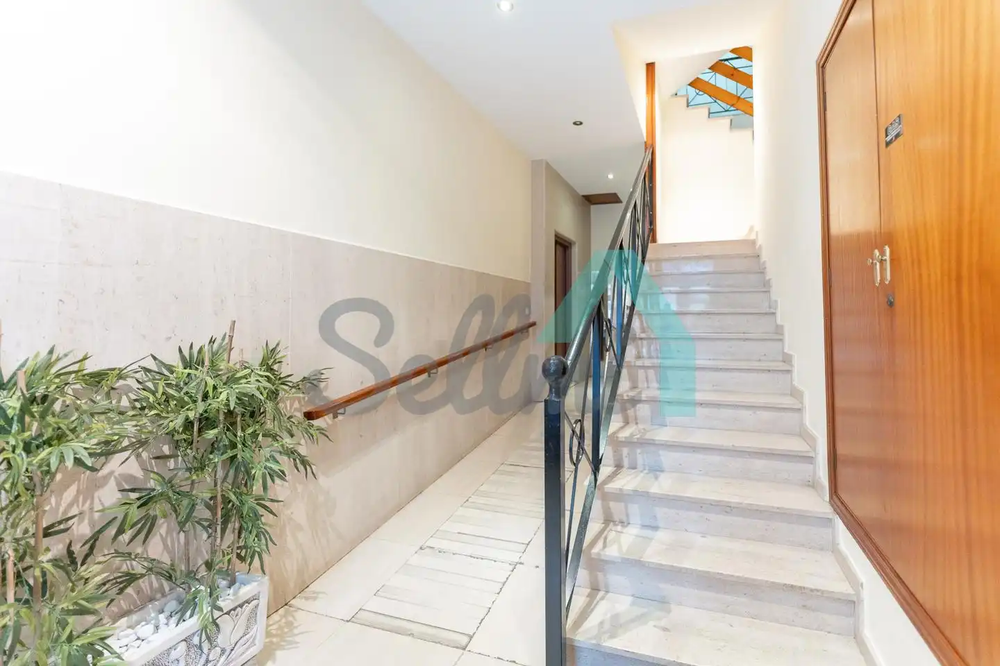 Flat for sale in Gijón   with Heating, Parquet flooring and Furnished