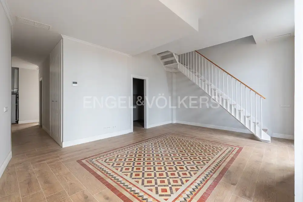Ático en venta en Valencia con Aire acondicionado, Calefacción y Terraza