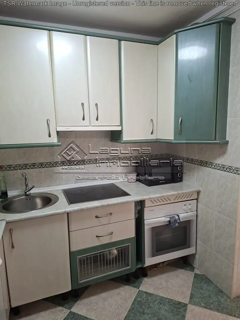 Cocina de Piso en venta en Cádiz con Aire acondicionado
