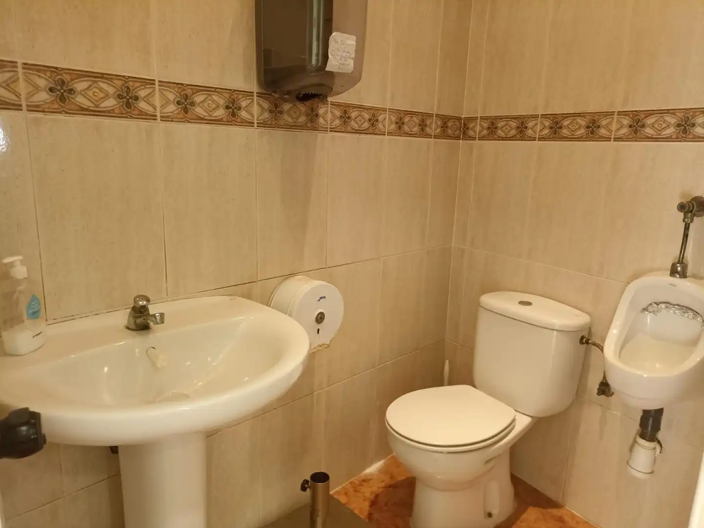 Bathroom of Commercial properties for sale in Benissanó  with Air Conditioner
