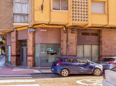 Local comercial en venda a C/ Valle de Arán
