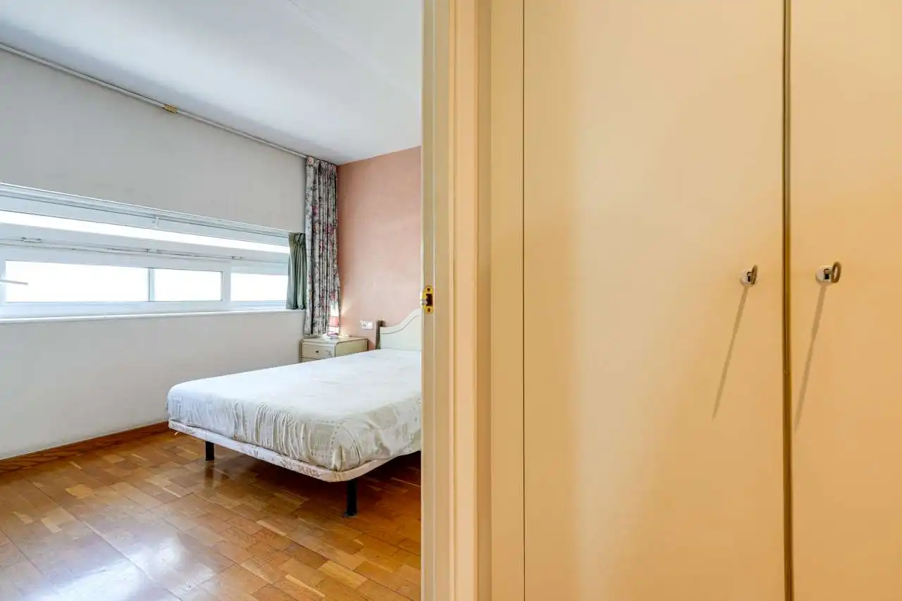 Bedroom of Detached homes for sale in Barcelona  with Air Conditioner, Heating and Terrace