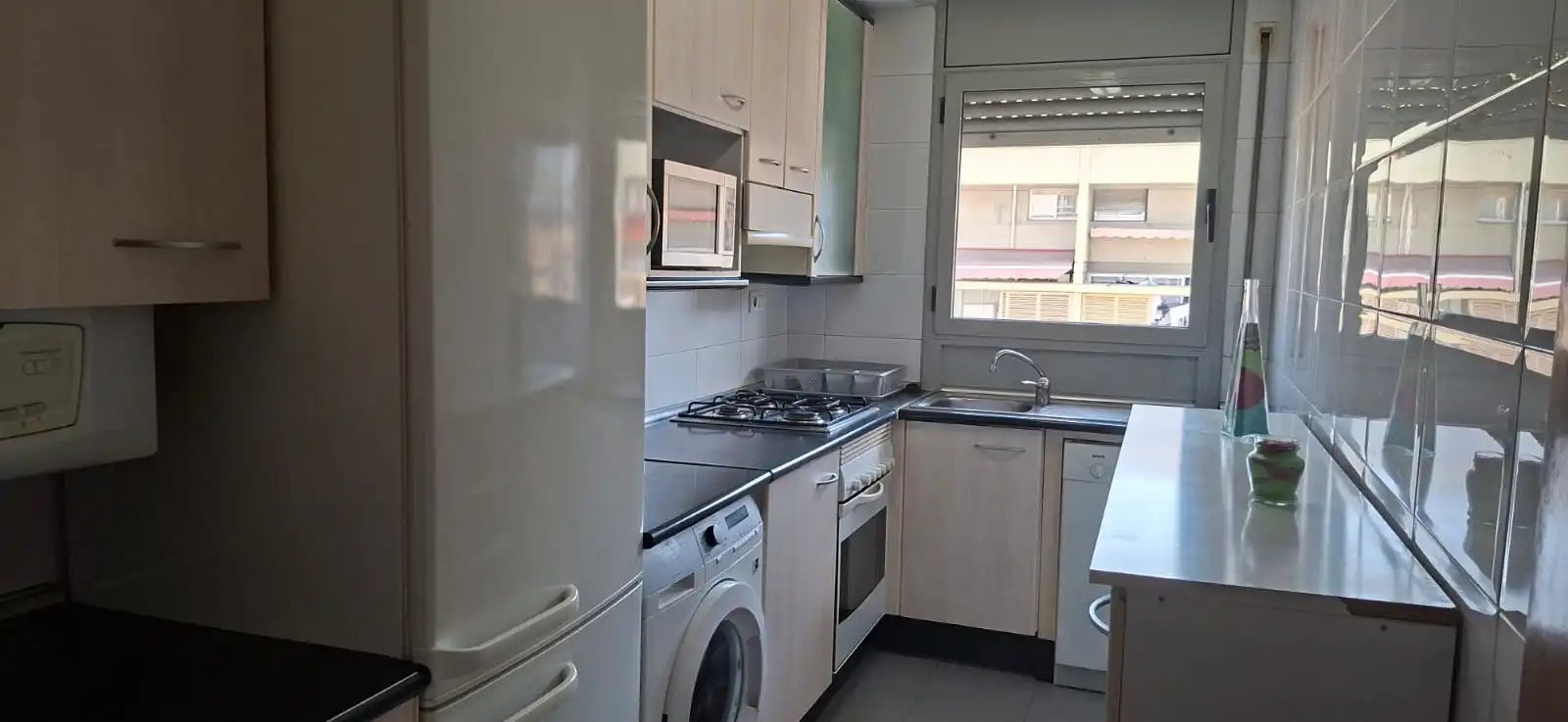 Cocina de Piso en venta en Barcelona con Aire acondicionado, Calefacción y Jardín privado