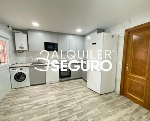 Kitchen of Flat to rent in  Madrid Capital  with Air Conditioner, Heating and Terrace