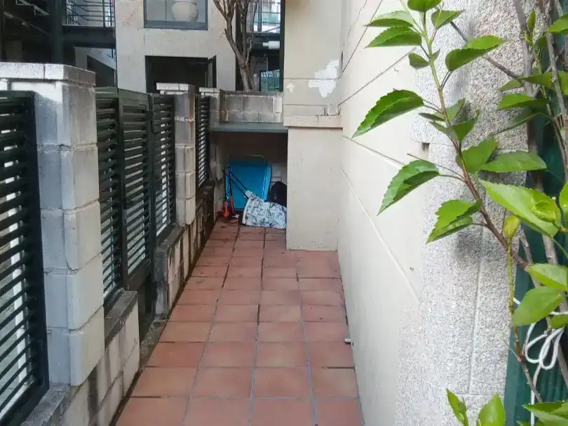 Terraza de Piso de alquiler en Nigrán con Jardín privado, Parquet y Amueblado
