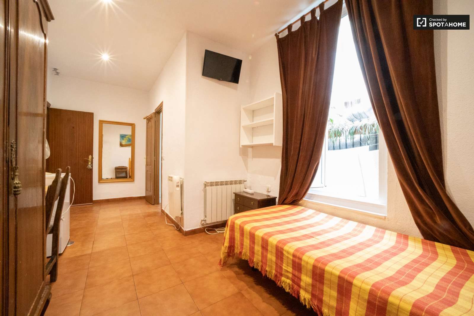 Flat to share in Universidad - Malasaña