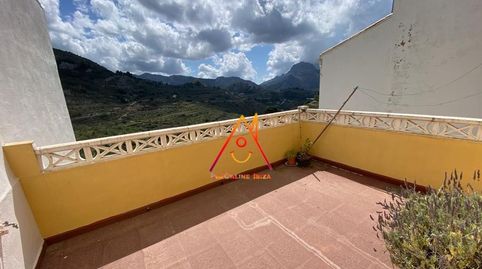 ESTUPENDA CASA DE PUEBLO CON TERRAZA Y VISTAS A LA MONTAÑA EN TÀRBENA