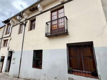 Maison avec balcon à vendre à Cuéllar