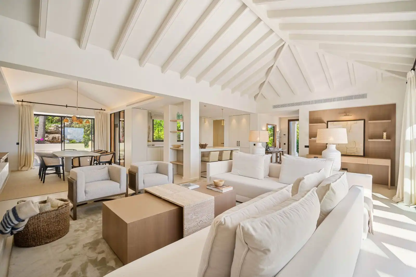 Villa mit Pool zum Verkauf in Nueva Andalucía, imagen 3