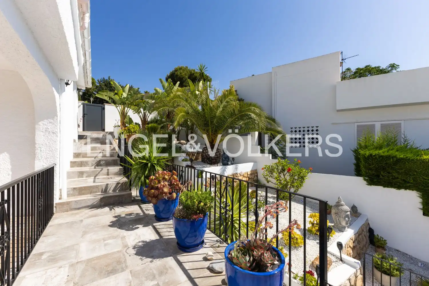 Vista exterior de Casa o chalet en venta en Peñíscola / Peníscola con Aire acondicionado, Calefacción y Jardín privado