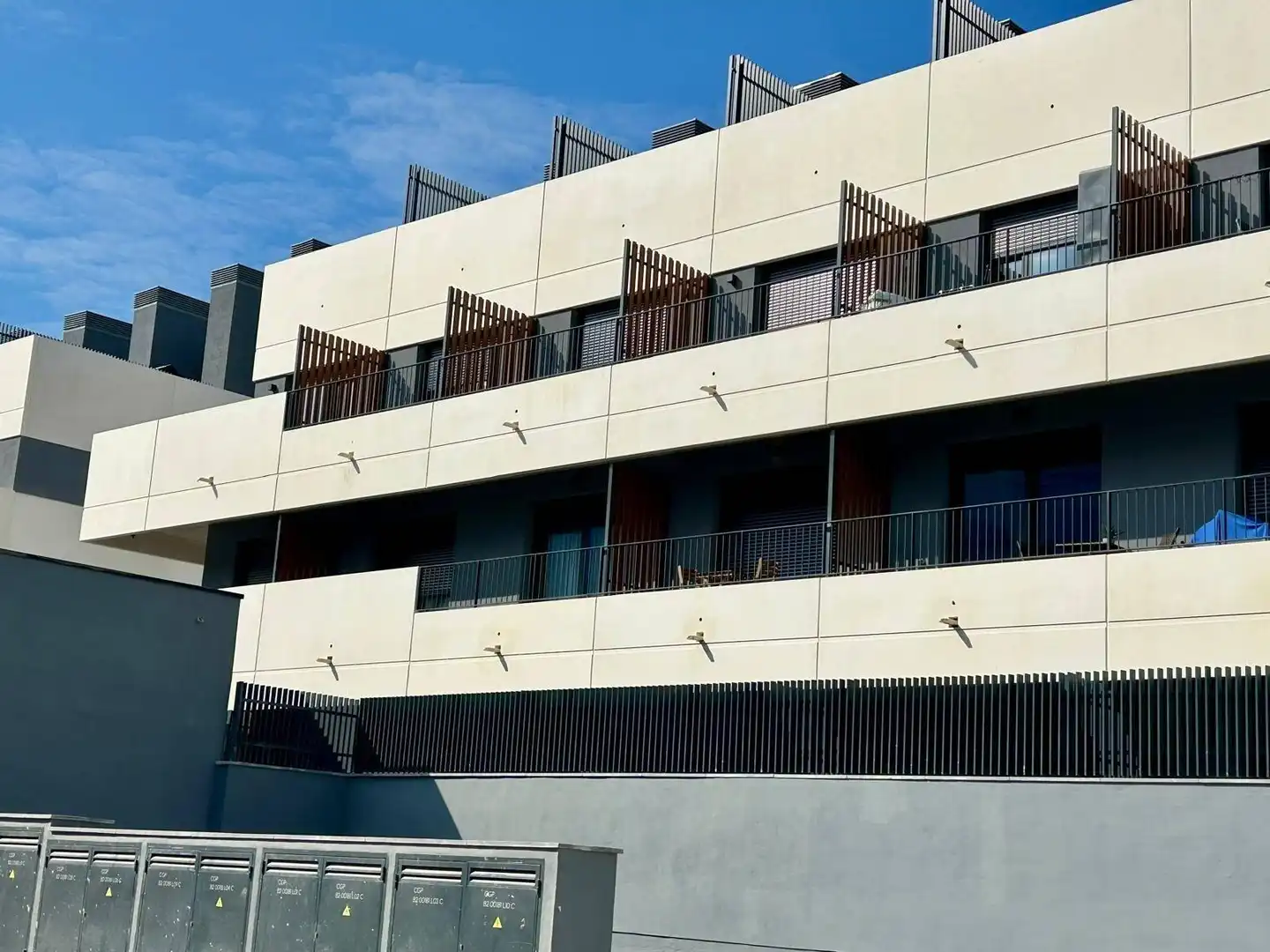 Vista exterior de Estudio en venta en San Sebastián de los Reyes con Aire acondicionado, Calefacción y Terraza