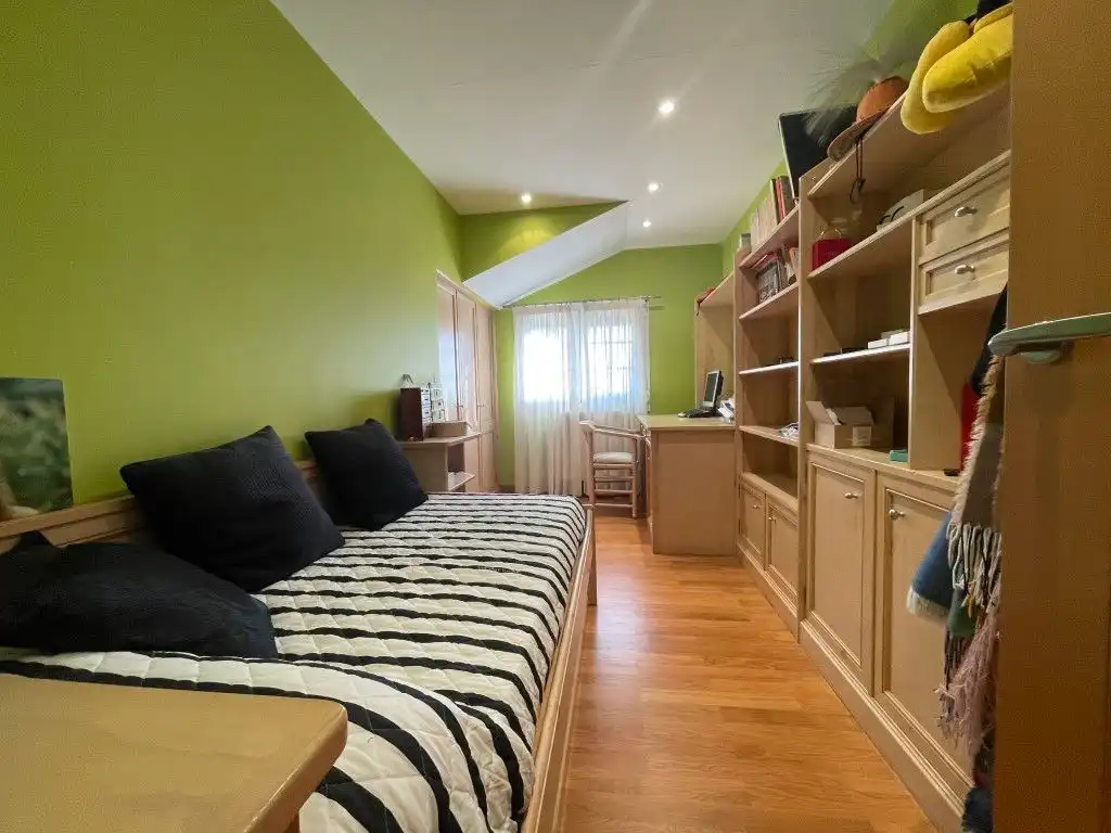 Habitación de Casa o chalet en venta en Donostia - San Sebastián  con Terraza, Trastero y Balcón