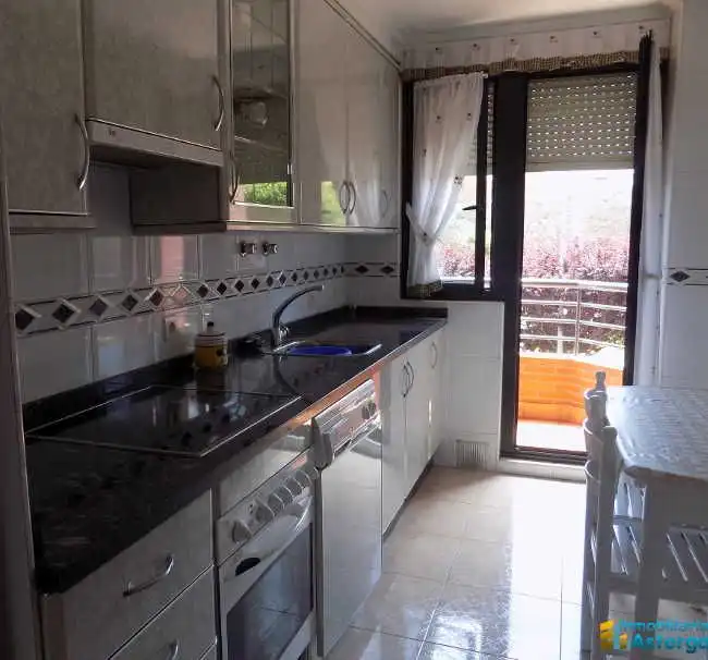 Küche von Wohnung zur Miete in Astorga mit Heizung, Parkett und Terrasse
