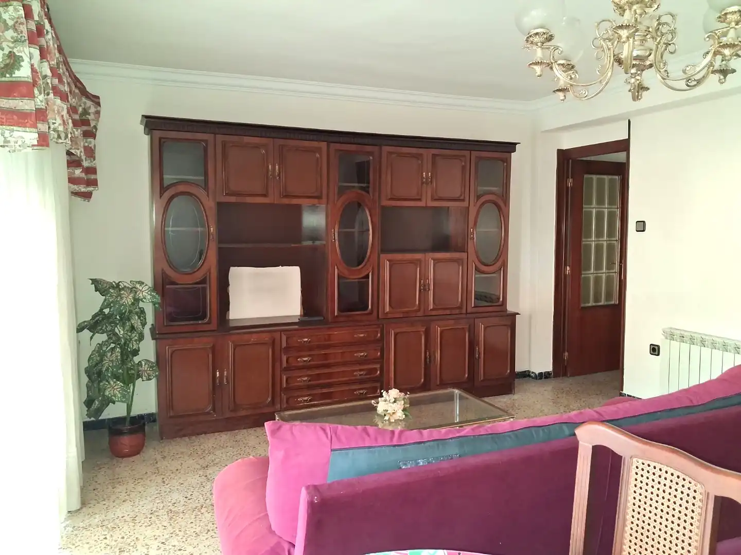 Living room of Flat for rent in  Zaragoza Capital  with Air Conditioner, Heating and Furnished