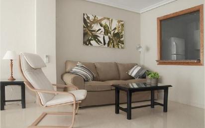 Sala d'estar de Apartament de lloguer en  Almería Capital amb Aire condicionat