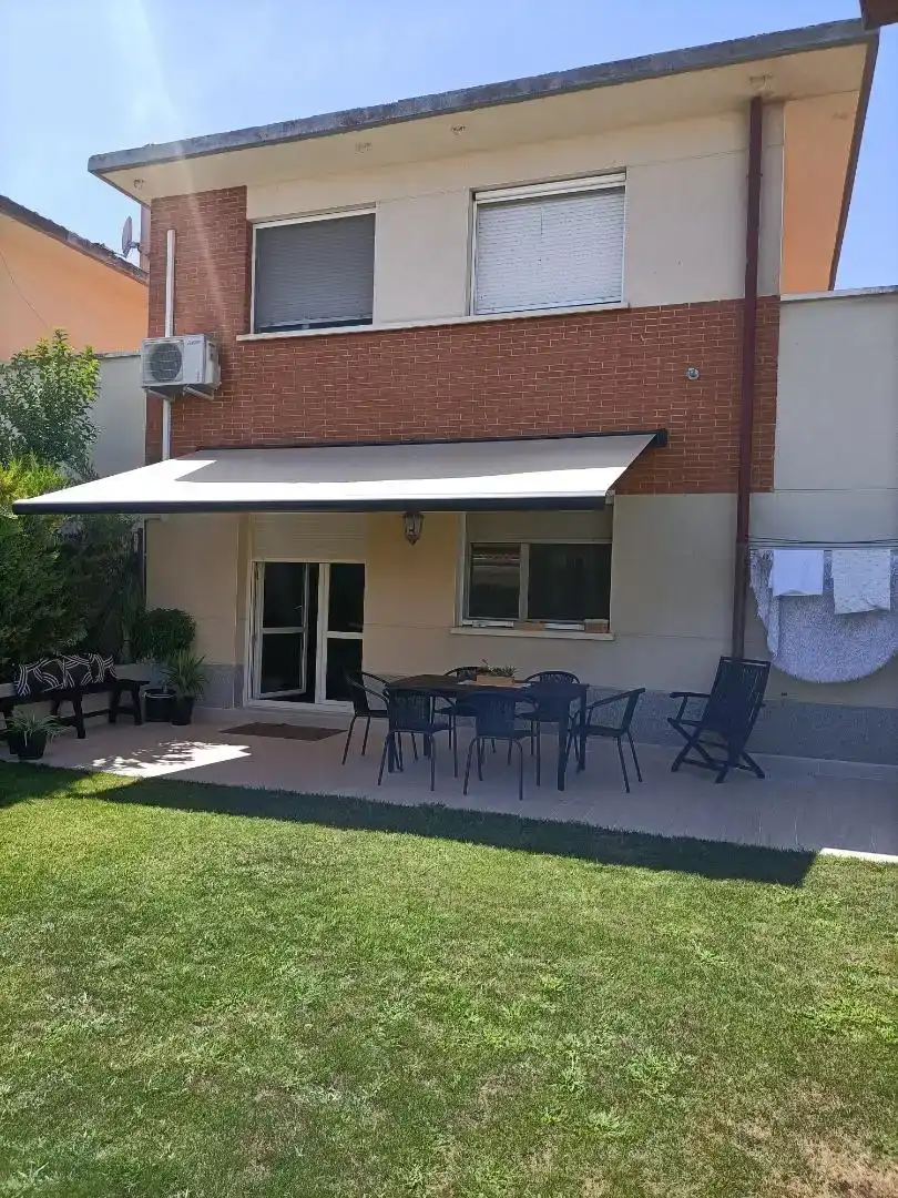 Terrassa de Casa o xalet en venda en Oyón-Oion amb Aire condicionat