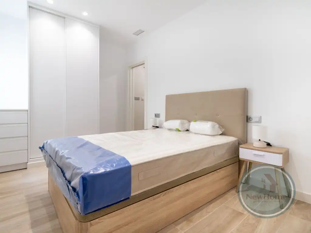 Habitación de Piso de alquiler en Elche / Elx con Aire acondicionado, Terraza y Piscina comunitaria