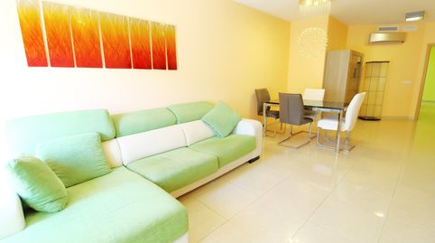 Foto 2 de Piso en venta en Carrer D'agustina D’aragó, Núcleo Urbano, La Pobla de Vallbona