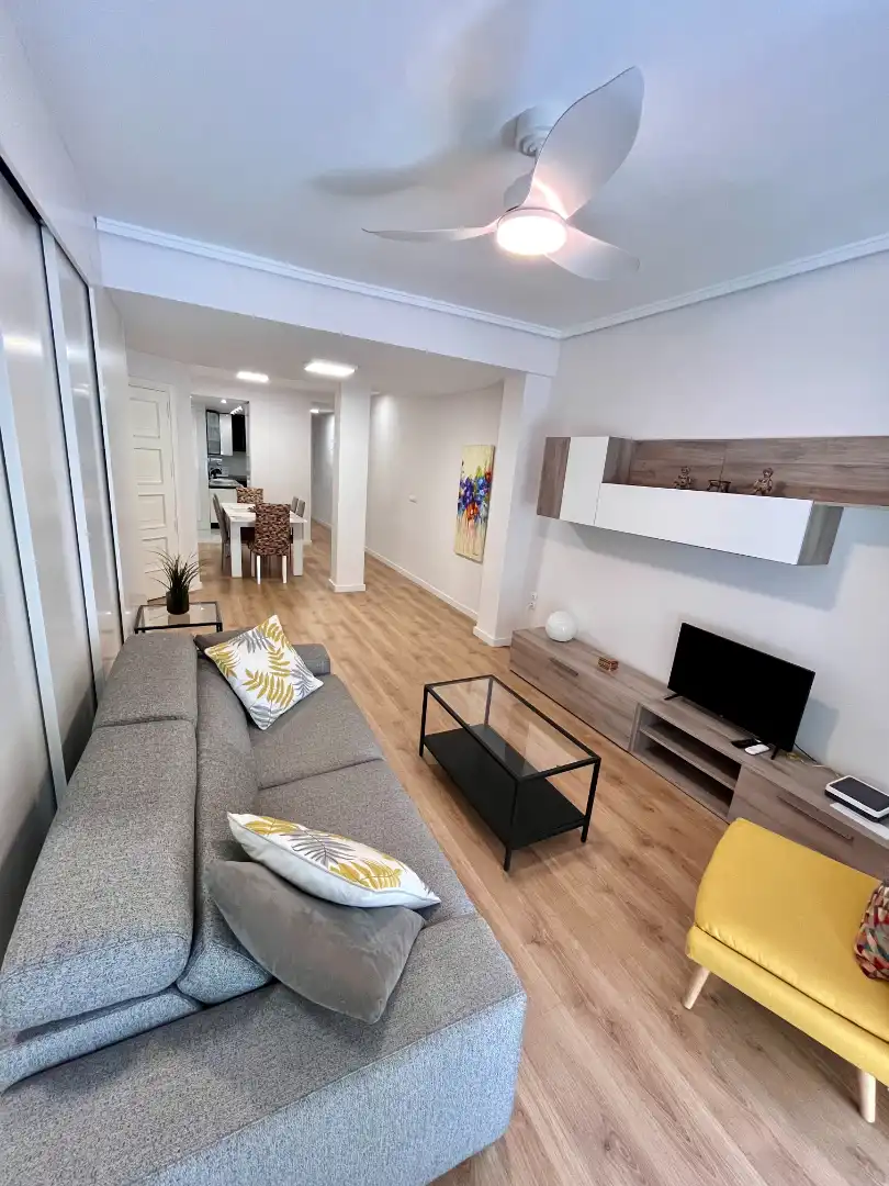 Wohnzimmer von Wohnung zur Miete in Valencia mit Klimaanlage, Heizung und Terrasse