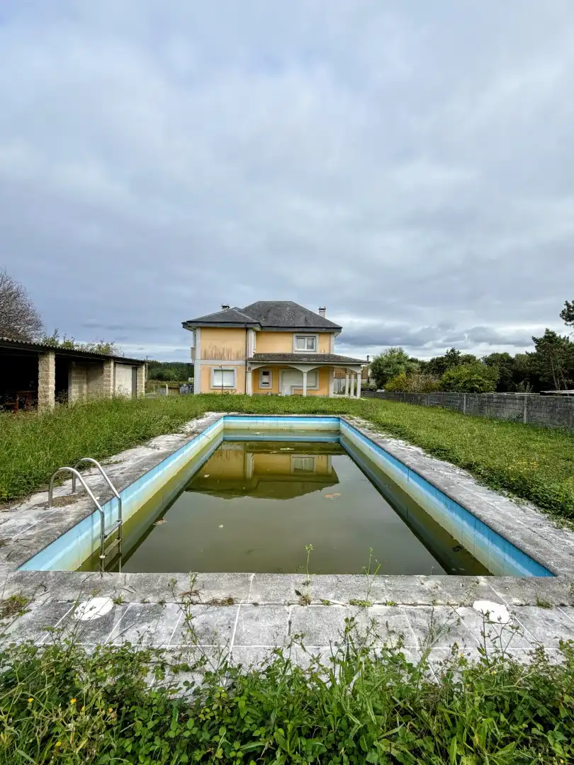 Xalet amb piscina en venda a Carballo, imagen 9