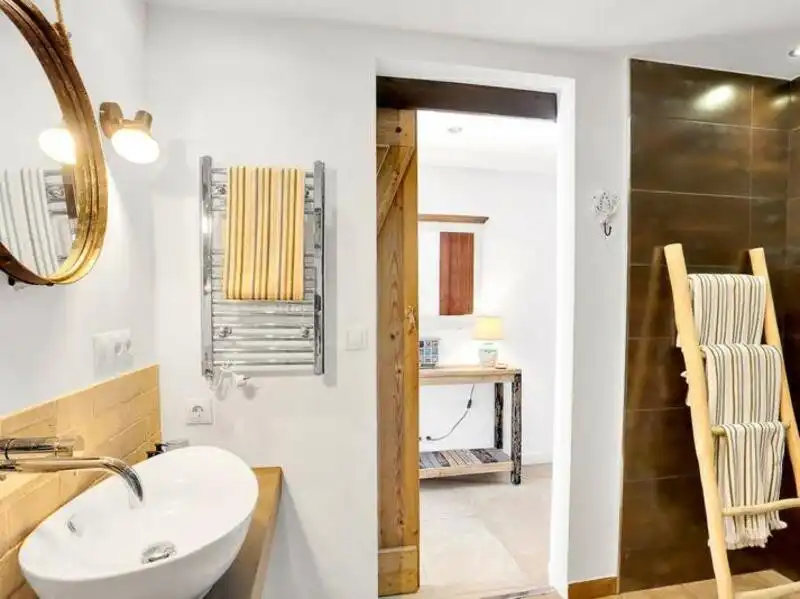 Bany de Casa o xalet de lloguer en Marbella amb Aire condicionat, Jardí privat i Terrassa