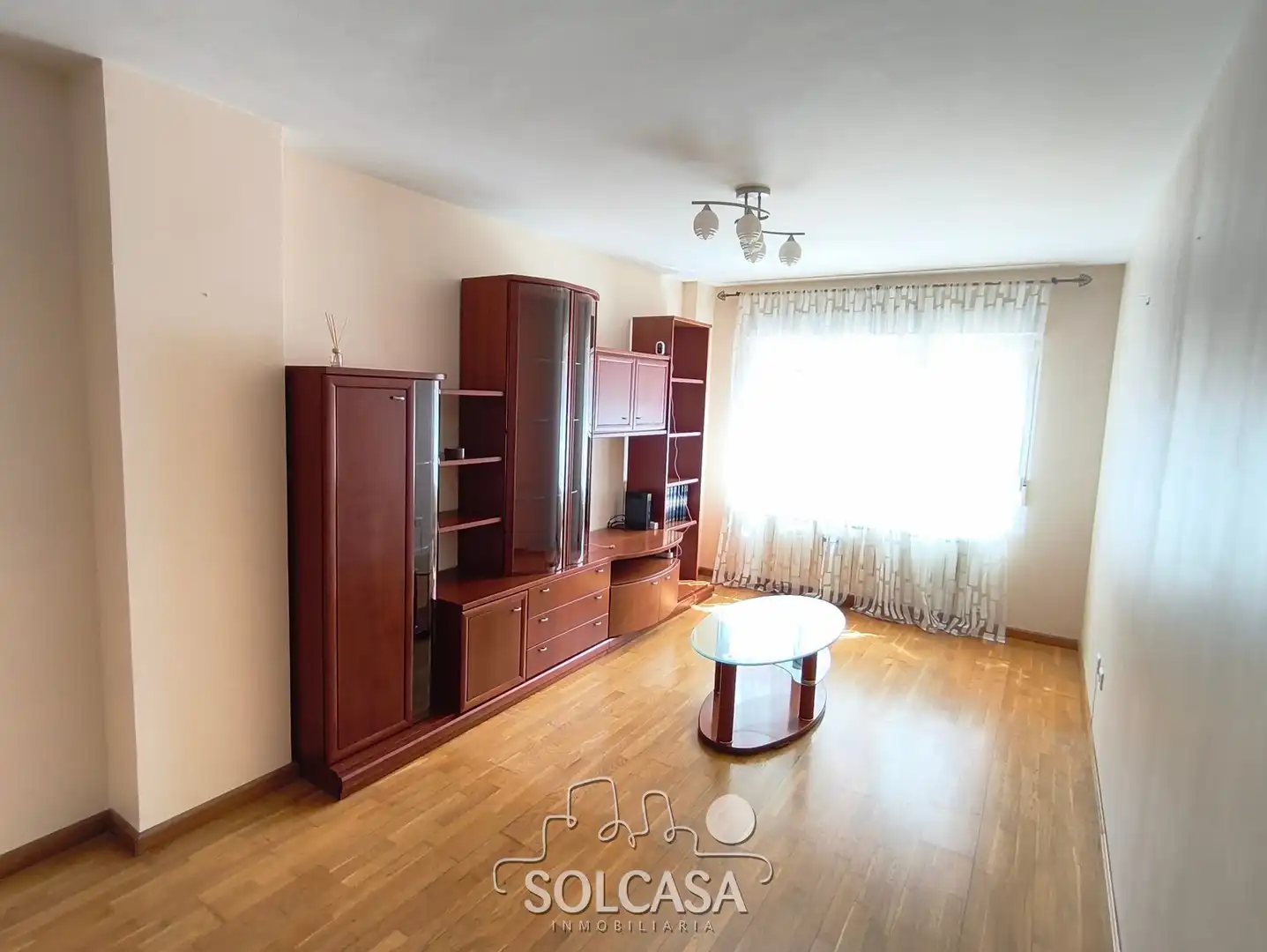 Sala d'estar de Pis en venda en Valladolid amb Calefacció, Parquet i Traster